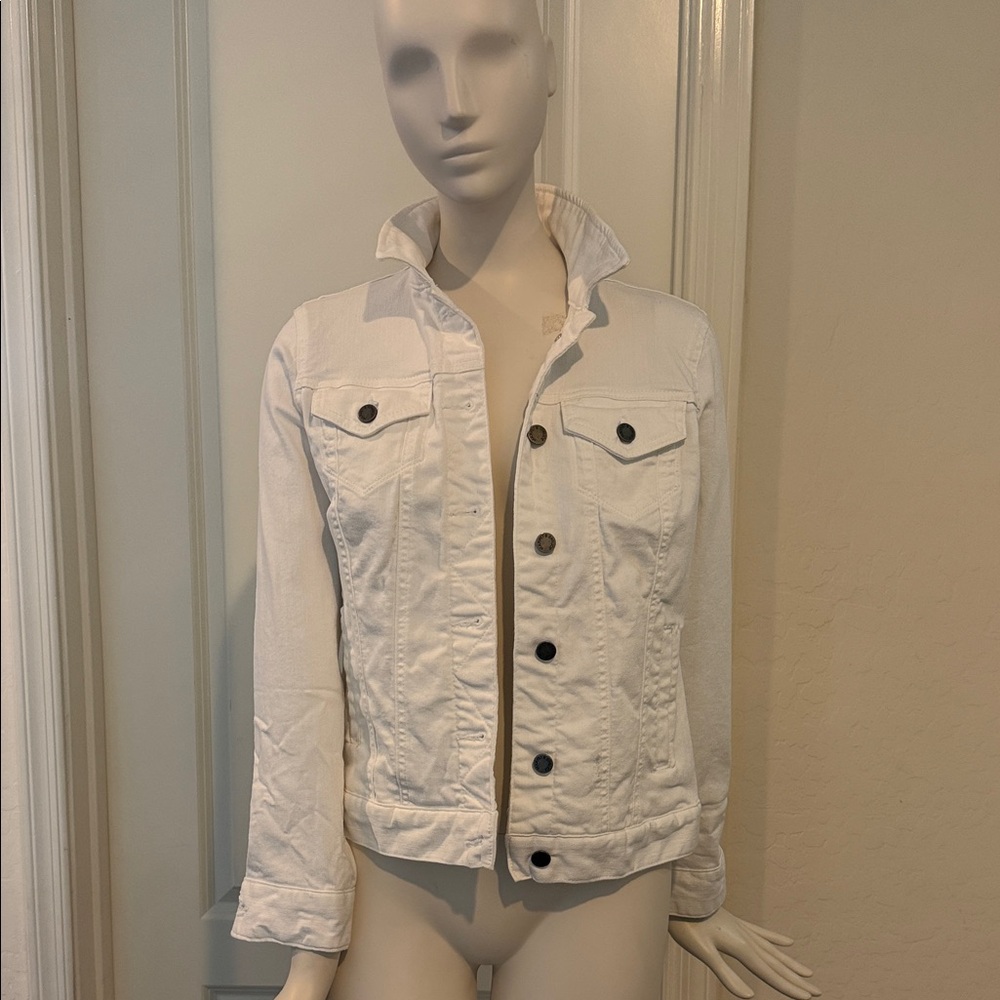 Market & Spruce Off-White Denim Jacket